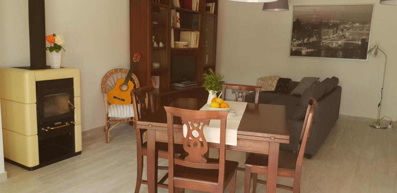 La Colombera Apartment Torrazza  Luaran gambar
